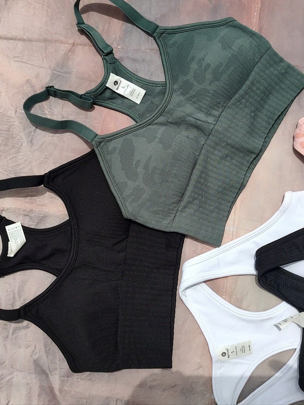 5 Seamless Racerback Comfort Sports Bra! - Picture 4 of 13